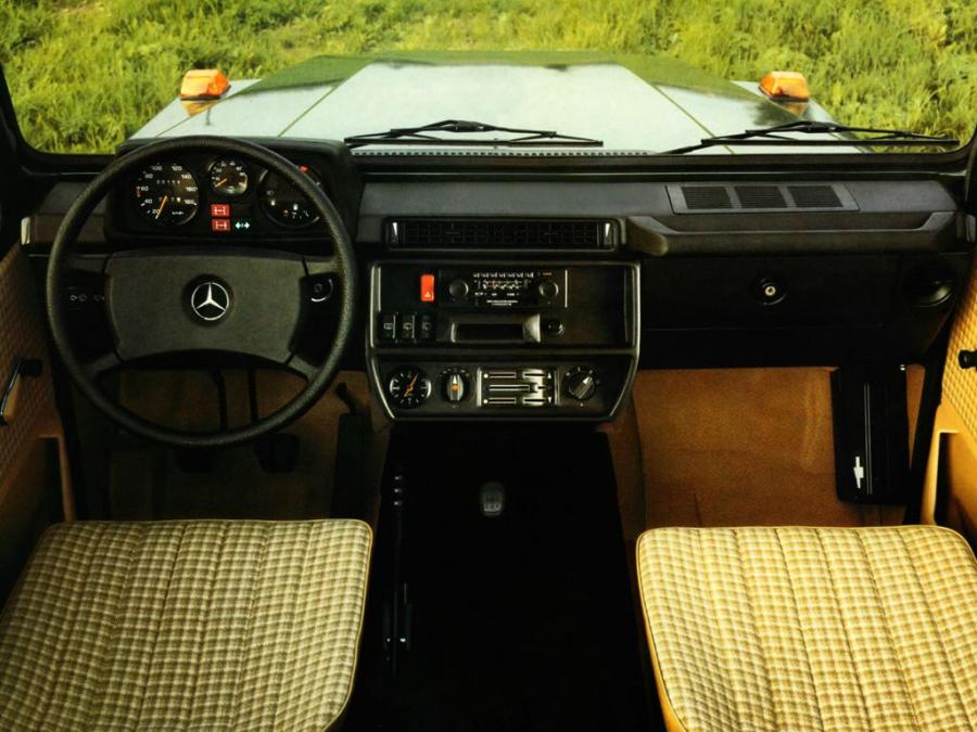 Торпедо Mercedes-Benz 280 GE Station (Bm.460.331) 1979 года  (фото 10 из 20)